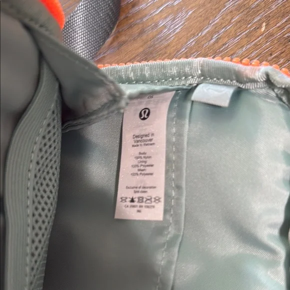 lululemon athletica Green and Orange Cross Body Bag - Picture 4 of 5